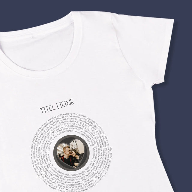Foto En Handtekening: Ons Liedje Met Tekst - T-Shirt Voor Dames