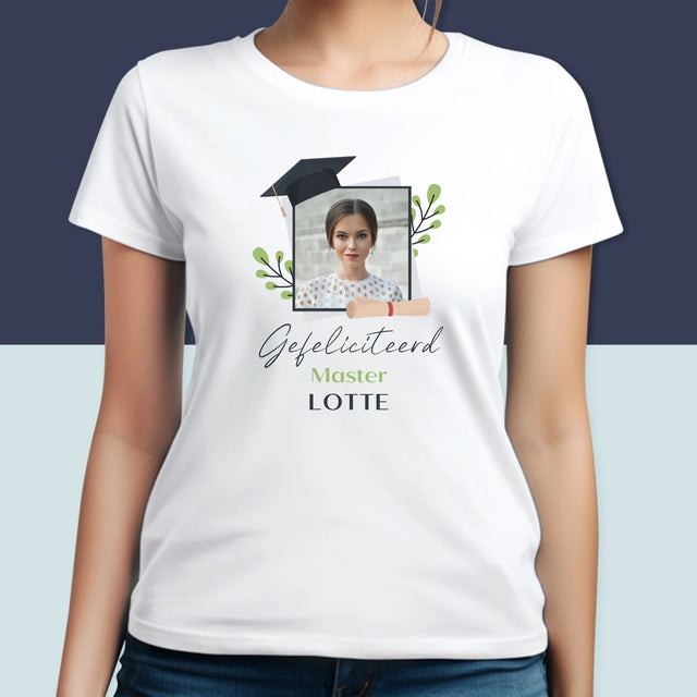 Foto En Handtekening: Gefeliciteerd, Master - T-Shirt Voor Dames