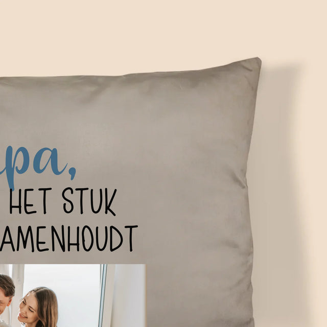 Foto En Handtekening: Papa, Jij Bent Het Stuk Dat Ons Samenhoudt - Kussen (Foto)