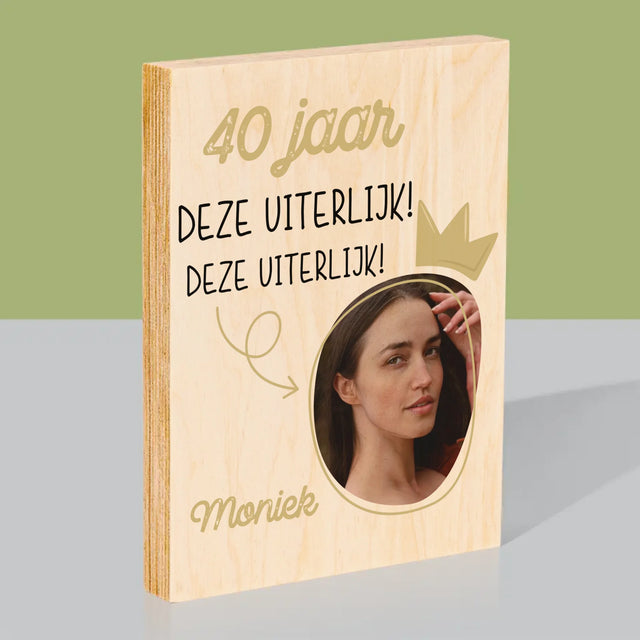 Foto En Handtekening: 40 Jaar Gewerkt Voor Deze Uiterlijk - Afdruk Op Hout (Verticaal)