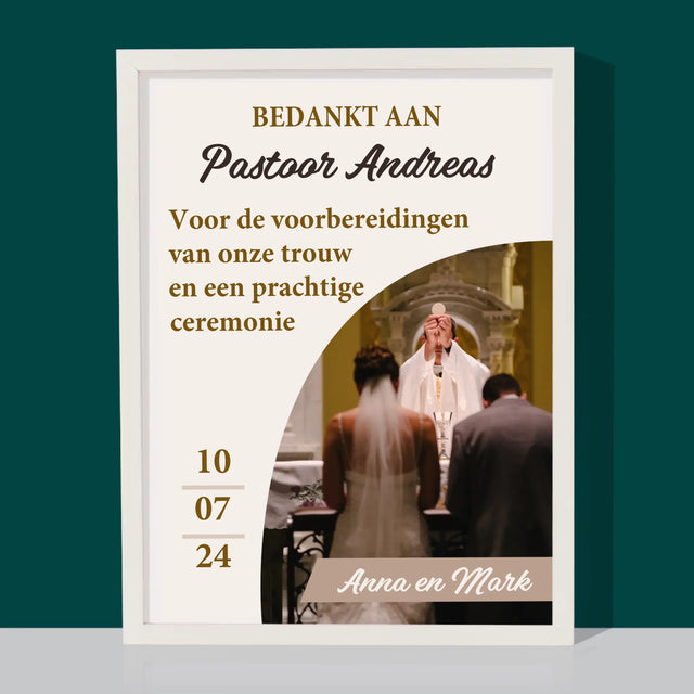 Foto En Handtekening: Bedankt Aan Priester, Trouw - Afdruk Met Frame 30X40