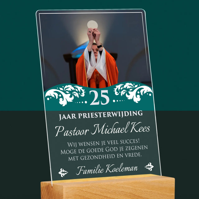 Foto En Handtekening: Priesterjubileum - Afdruk Op Acrylglas (Verticaal)